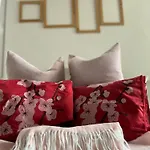 Walter Apartment